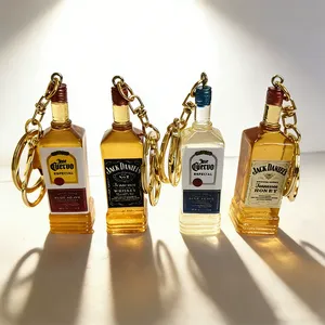 Porte-clés Whisky, Jouet Alimentaire Miniature, Pendentif Tequila, Breloque Modèle Bouteille de Vin Étranger - Product Image 3