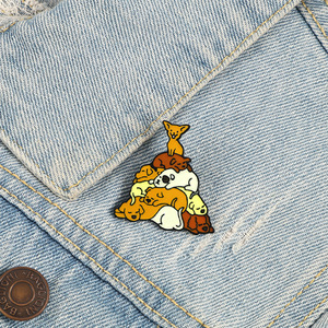 Badge créatif en alliage de style <span class=keywords><strong>japonais</strong></span> et coréen, broche en forme de chien Husky Chihuahua, dessin <span class=keywords><strong>animé</strong></span>, amusant et mignon, pour enfants - Product Image 1