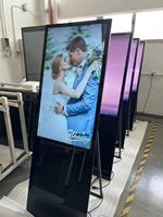 Écran d'affichage publicitaire numérique LCD portable sur pied pour intérieur, 32-43 pouces, avec support de kiosque, signalétique, SDK, OEM, garantie 1 an