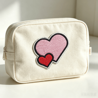 Patchs brodés Streetwear Graffiti Lettres Cœur Fleur, Badges thermocollants certifiés CE avec Slogan 'Be Cool' pour la décoration de vestes et sacs à dos