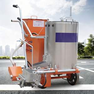 Machine de marquage routier thermoplastique à haute capacité avec un grand réservoir de matériaux et un chauffage rapide - Product Image 3