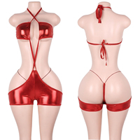 Vêtements de danse exotiques : Shorts, Bodys à bretelles brillantes, Tenues de créateur, Slingshots de boîte de nuit, Vêtements holographiques pour festivals et raves