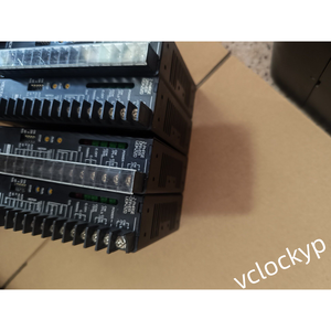 UDK2120 1PCS Nuevo Controlador de Servo VEXTA UDK2120 Usado - Product Image 5