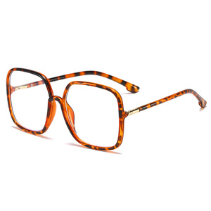 Gafas con Marco Cuadrado Marca D, Lentes Planas con Protección Anti Luz Azul, Montura Completa, Elegantes, Unisex, Modelo D C3 - Product Image 4