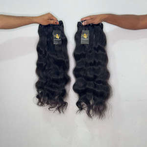 Extensiones de Cabello Natural Ondulado al Por Mayor, Cabello Humano Indio Virgen Ondulado sin Procesar con Cutícula Alineada - Product Image 1