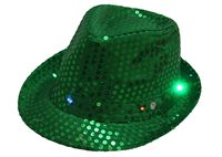 Robe de luxe en peluche flambant neuf, phare vert avec trèfle à paillettes, drapeau d'entrée, de fête
