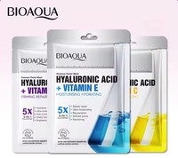 Masque facial hydratant et éclaircissant BIOAQUA aux extraits naturels de plantes, camomille et camélia, soin visage en feuille.