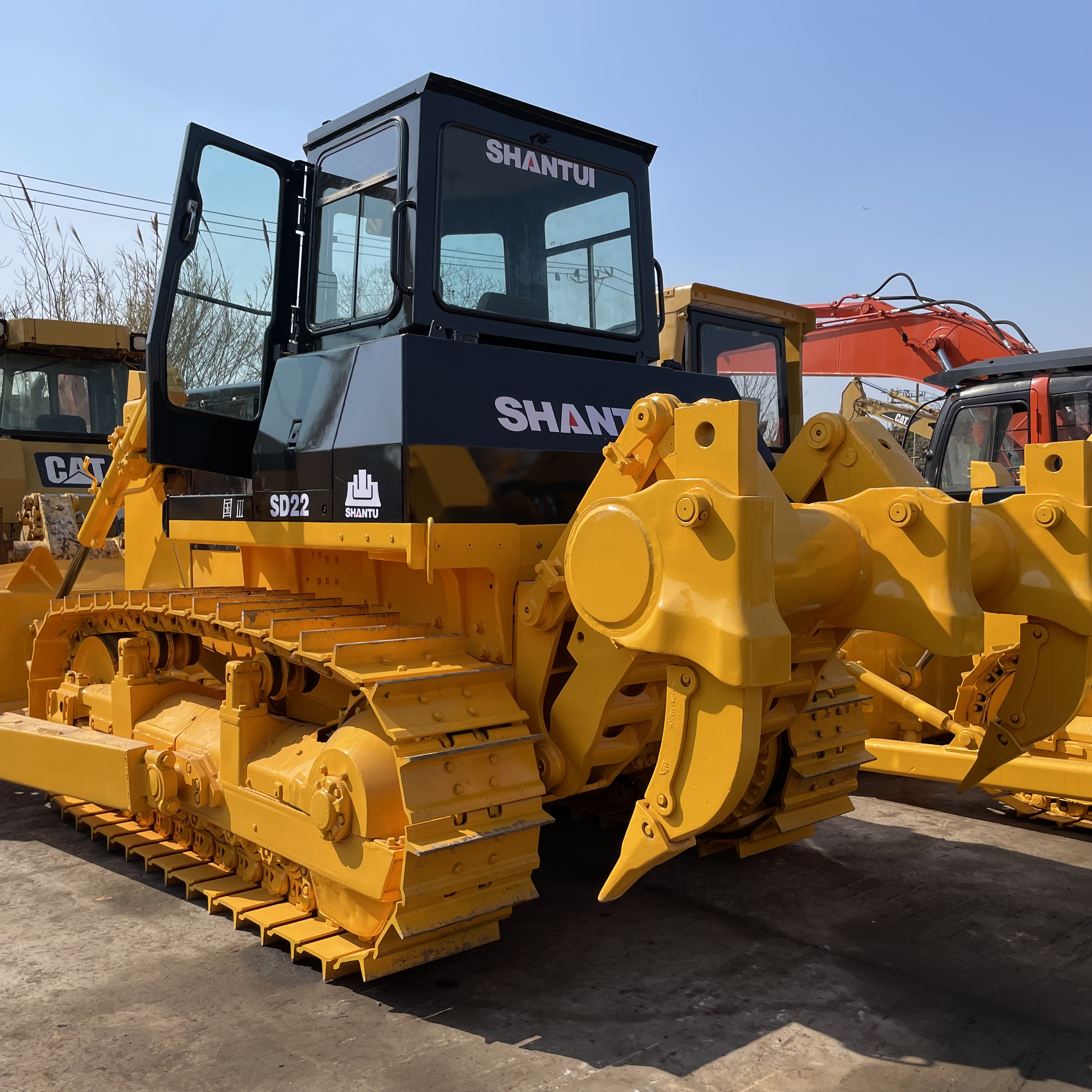 Used bulldozer shantui SD22 SD16 SD32 very new machinery with good condition high quality low price