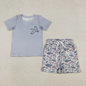 Conjunto de ropa de verano para niños con pantalones cortos de camuflaje gris Duck Top - Product Image 1