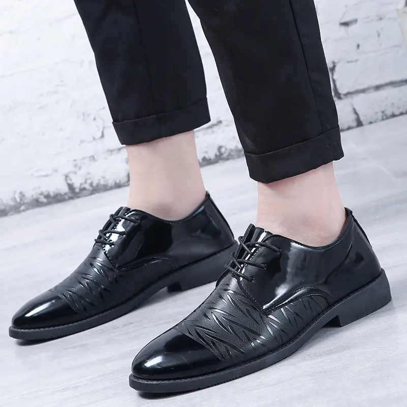 نموذج جديد للرجال أحذية شبابية بريطانية سوداء كاجوال أحذية جلدية رسمية أحذية جلدية