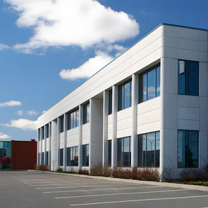 China Steel Structure Factory's Turnkey Industrial Plant Solution Industrial Park Workshop Builder para gallineras - Product Image 3