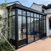 Serre de jardin extérieure en verre et aluminium, personnalisable, style moderne, avec un toit en verre
