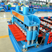 Machine de fabrication de tôles de toiture en acier, machine de formage à froid de tôles de revêtement de toiture et de murs sur mesure