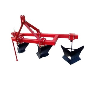 Charrue agricole multifonctionnelle pour la préparation des terres, rouge, conception à 3 lames - Product Image 1
