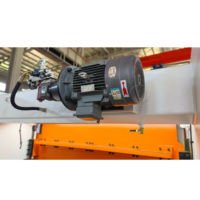 Presse plieuse hydraulique CNC 5 axes avec contrôleur Delem, machine de pliage de tôles à haute précision avec synchronisation de torsion, certifiée CE