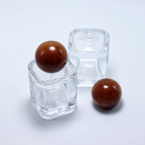 Wholesale 50ml 100ml Brand Square High-grade Glass Perfume Empty <b>Bottle</b> with Customized Lid <b>Box</b> Screen Printing Pump Sprayer - Product Image 5