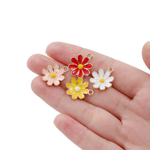 จี้รูปดอกเดซี่โลหะผสม สำหรับทำต่างหู DIY อุปกรณ์ตกแต่งเครื่องประดับ 10 ชิ้น ฤดูใบไม้ผลิ 2023 ผลิตที่เมืองอี้หวู่ - Product Image 1