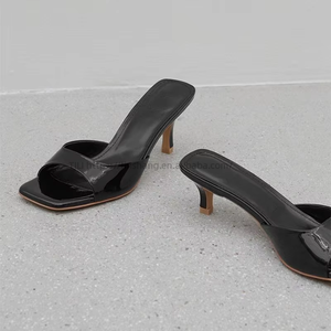 Chaussures formelles élégantes avec logo personnalisé, chaussures à talons hauts, pantoufles, talons aiguilles, sandales à talons pour femmes - Product Image 5