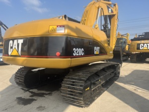 Excavatrice sur chenilles CAT320CL d'occasion, faible nombre d'heures de fonctionnement, moteur Cummins 2020, capacité de la benne de 20 tonnes, capacité de la benne de 1,2 m, poids de la machine de 22 000 kg, puissance de 103 W - Product Image 5