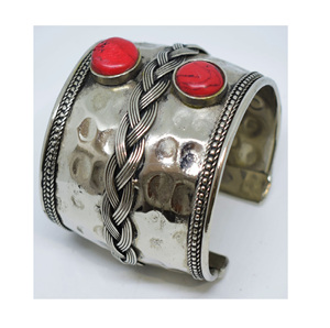 Bracelet en cuivre gravé au laser 3 mm motif floral, style bohème tribal, pour Noël, mariage, anniversaire - Collection 2025 Maine - Product Image 4
