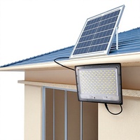 Nouveau style projecteur LED solaire incurvé ultra grand angle à contrôle de lumière, haute luminosité, étanche IP67 pour extérieur et cour, idéal pour usine
