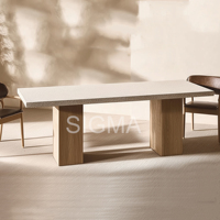 Table de cuisine classique et moderne Sigma, fabricant, matériaux écologiques, dimensions personnalisées, offre une surface de travail et de repas lisse.