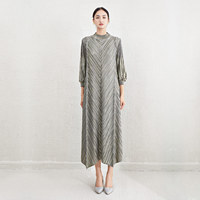 Vente en gros de robes plissées pour femmes à col rond et amples pour femmes, robe longue décontractée pour femmes, grande taille