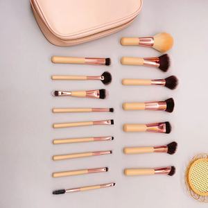 Ensemble de 12 pinceaux de maquillage de voyage avec étui rose, poils synthétiques, kit de pinceaux cosmétiques pour l'application du fond de teint - Product Image 2