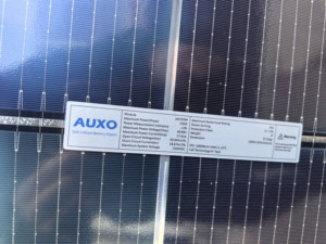 Cellules solaires bifaciales N-type HJT 210mm demi-coupées, double vitrage, 600W 700W 670W 720W 750W 800W, pour entreprises photovoltaïques JAX400-720M - Product Image 3