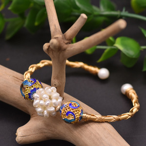 Pulsera <span class=keywords><strong>de</strong></span> Perlas <span class=keywords><strong>de</strong></span> Lujo para Novia, con Cuentas <span class=keywords><strong>de</strong></span> Agua Dulce Blancas, Circonita Cúbica, Chapada en <span class=keywords><strong>Oro</strong></span>, Elegante Accesorio Nupcial - Product Image 1
