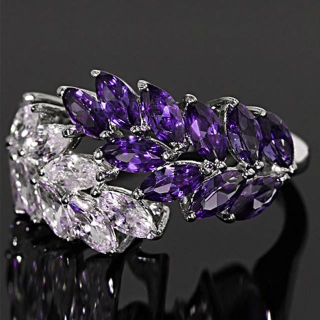 Exquisite Carved Style Micro-inlaid Zircon Small Flower  Jewelry Hot Selling Ring