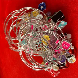 Pulseiras de prata expansível, pulseiras personalizadas com encantos para meninas, braceletes de metal com pingente de cor prata