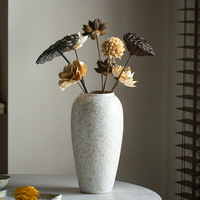 Vase à fleurs décoratif en céramique minimaliste moderne fait main de Jingdezhen pour la maison, le salon, le bureau ou l'entrée