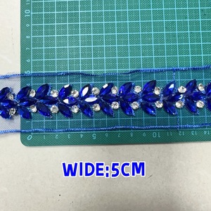 ลูกไม้ปักลายคริสตัลประดับเลื่อมสีแดงเข้มแบบขายส่ง สำหรับตกแต่งขอบผ้าคลุมเจ้าสาว DIY อุปกรณ์เสริมสำหรับเจ้าสาว - Product Image 3
