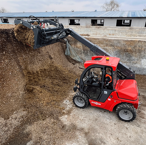 Chariot télescopique compact ERT1500 de 1,35 tonne, élévateur télescopique de 4 m, certifié CE pour l'agriculture et la construction - Product Image 2