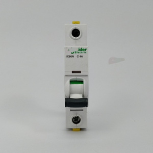 A9F04104 Miniatura IC60N Controlador de programación Automatización industrial - Product Image 1