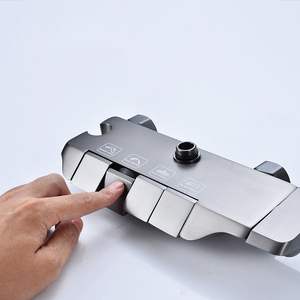 Mitigeur de douche à effet pluie mural de luxe Système de robinet de salle de bain chaud et froid poli Vanne en céramique pour appartement, hôtel - Product Image 4