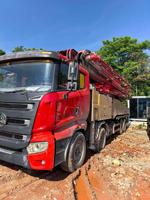 Camion pompe à béton Sany 56m de septembre 2020, d'origine usine, en parfait état, 4 essieux, série C8