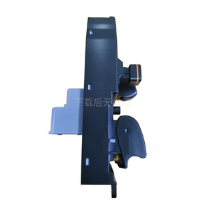 Interrupteur de commande de lève-vitre électrique Toyota Hiace 84820-26211 12V avec fonction de verrouillage automatique - Product Image 4