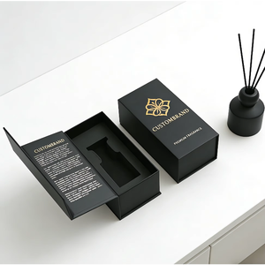 Caja de Embalaje para Perfumes Personalizada con Cierre Magnético Estilo Libro y Logotipo en Relieve, Perfecta para Sets de Regalo de Lujo - Product Image 3