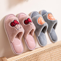 Intérieur maison chaussures en peluche tongs femmes dessin animé pantoufles mignon Fruits cerise fraise hiver chaud pantoufles