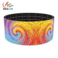 Nouveau design fabriqué en Chine Écran d'affichage à LED polychrome d'intérieur P2, 5mm debout au sol Module souple LED Affichage flexible incurvé