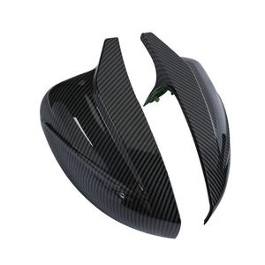 Carcasa de Espejo Retrovisor para Audi A3 2014-2020, Diseño de Cuerno de Toro con Textura de Fibra de Carbono Negro Brillante - Product Image 1