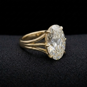 แหวนแต่งงานทองคำแท้ 14K ทรงวงรี ประดับเพชรทรงรี ดีไซน์มินิมอล เงางาม ได้รับการรับรองจาก IGI - Product Image 2