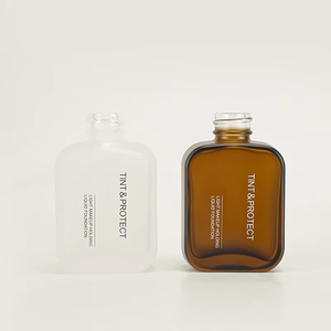 Flacon rectangulaire givré de nouveau style bouteille <span class=keywords><strong>en</strong></span> <span class=keywords><strong>verre</strong></span> blanc ambre emballage cosmétique personnalisé de 30ml <span class=keywords><strong>avec</strong></span> bouchon compte-gouttes pour sérum d'huile capillaire - Product Image 4