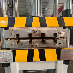 Presse hydraulique à quatre colonnes BaoFa Y32-60T, moteur 4KW, course de glissière 400mm, pour le pressage de nouveaux matériaux, chauffée 380V, garantie 1 an - Product Image 5