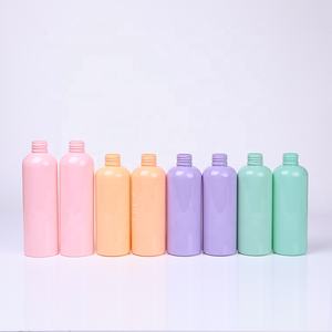 ขวดเครื่องสำอางพลาสติกทรงกระบอกสะพายไหล่ทรงกลมมีสี - Product Image 3