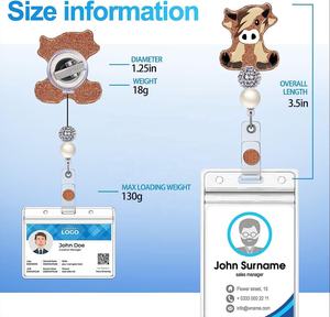 Accessoires d'infirmière drôle de vache <span class=keywords><strong>porte</strong></span>-carte d'insigne <span class=keywords><strong>porte</strong></span>-<span class=keywords><strong>badge</strong></span> rétractable avec clip pivotant - Product Image 3