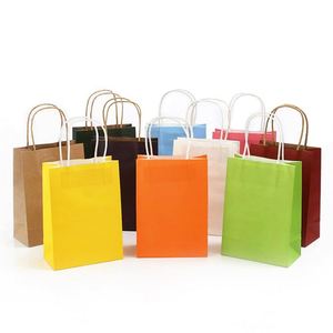Sac en papier kraft imprimé sur mesure en stock avec poignée, vente en gros, pour la restauration, les plats à emporter, l'emballage alimentaire, les boutiques de vêtements et le shopping - Product Image 1