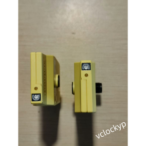 Wenglor Reflex <b>Switch</b> With Background Fade-Opt123 <b>Used</b> - Product Image 1
